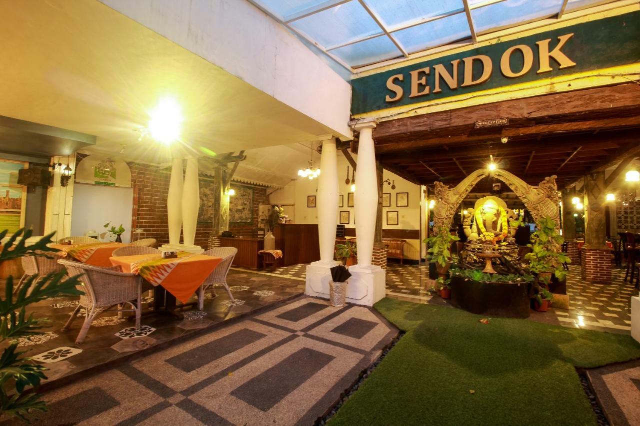 Sendok Hotel Мангсит Экстерьер фото