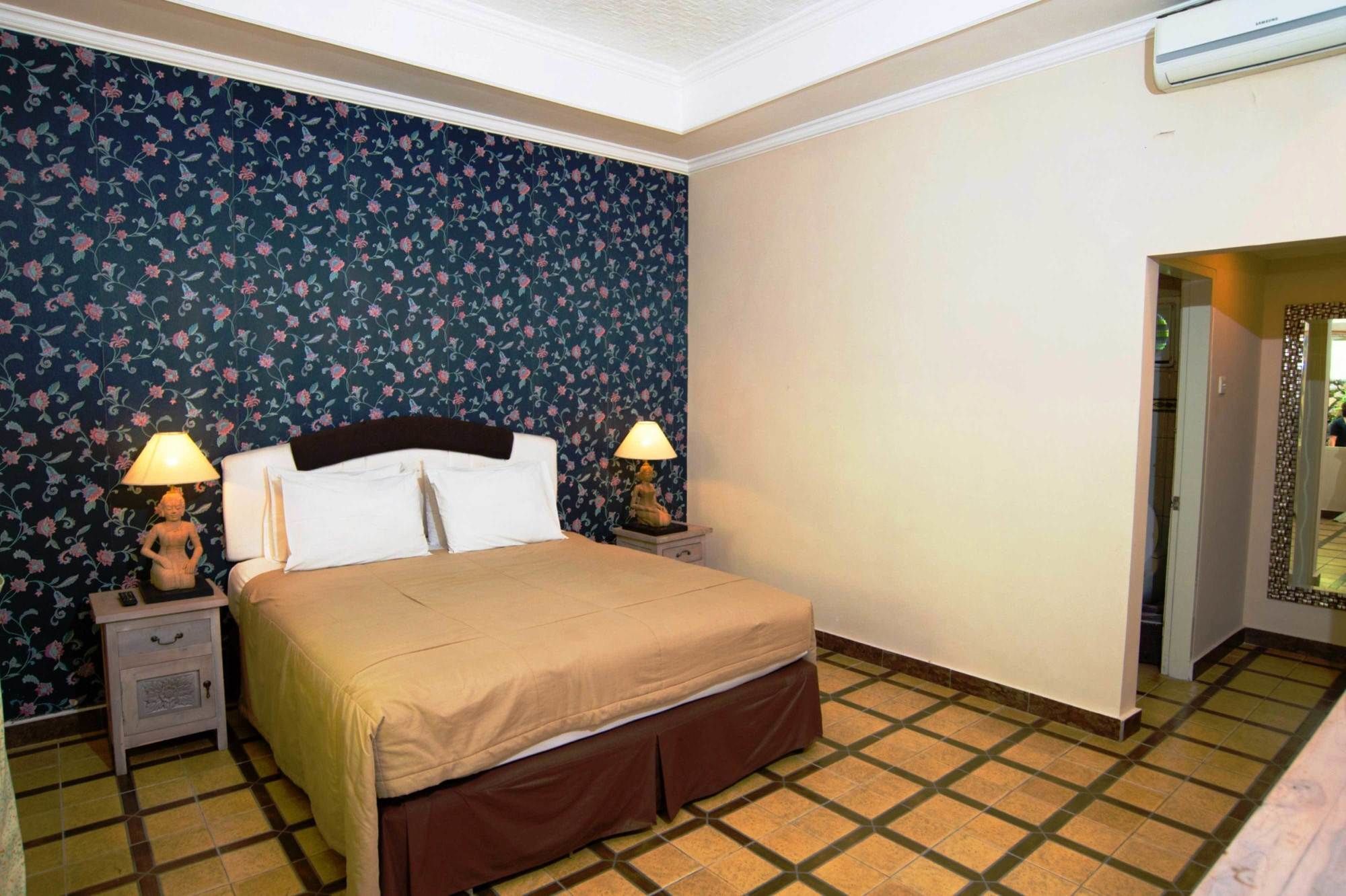 Sendok Hotel Мангсит Экстерьер фото